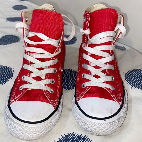 Converse Other - CONVERSE💥CHUCK TAYLOR HIGH TOPS IN RED💥